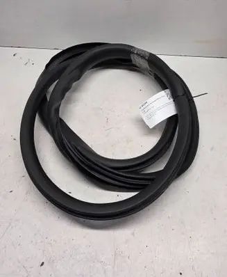 Volvo S60 Front door rubber seal 893991