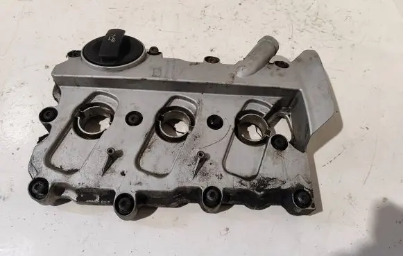 Audi A6 S6 C6 4F Rocker cam cover 06E103471G