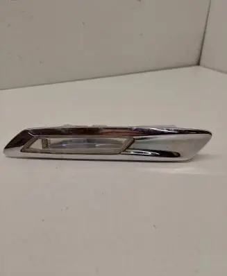 BMW 5 F10 F11 Front fender indicator light 7154170 7154168 01038702