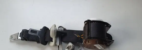 Nissan Qashqai+2 Third row seat belt 