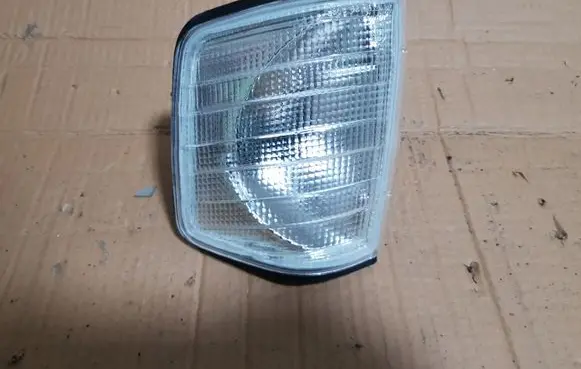 Mercedes-Benz C W202 Front indicator light
