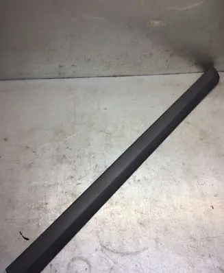 Chrysler Voyager Front door trim (molding) 92637377