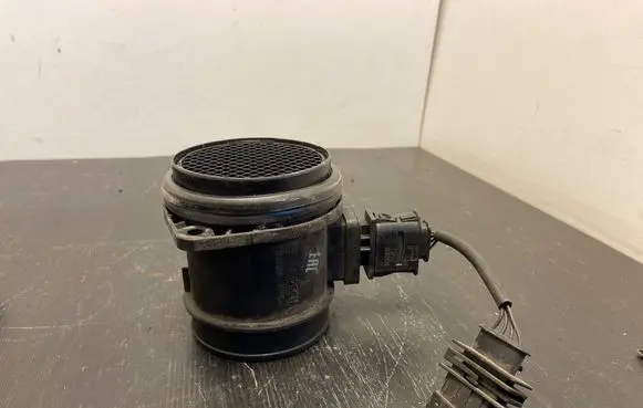 Volvo XC70 Mass air flow meter 0281006184 20200702