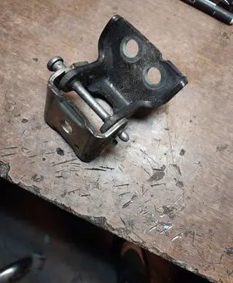 Peugeot 508 Front door upper hinge