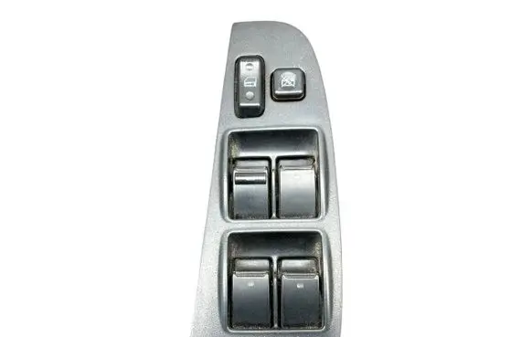 Toyota Avensis T250 Electric window control switch 8480205210