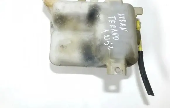Nissan Terrano Coolant expansion tank/reservoir