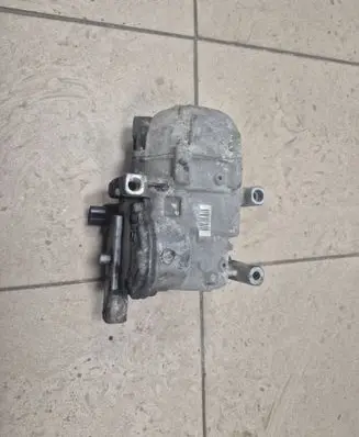 Toyota Prius (XW30) Air conditioning (A/C) compressor (pump) 0422000212