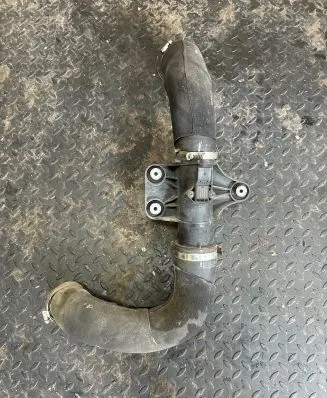 Audi A7 S7 4G Intercooler hose/pipe 4G0145673R