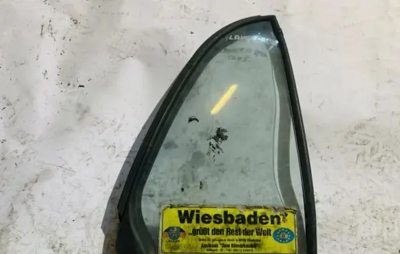 Rear vent window glass