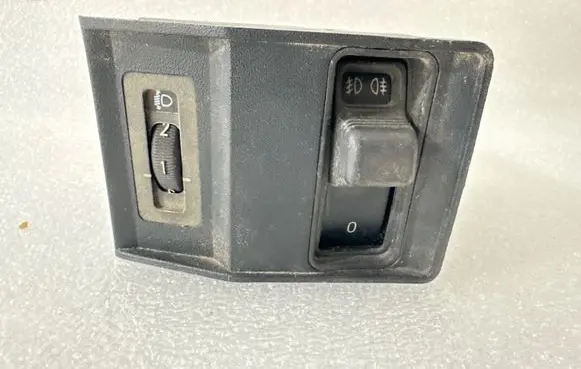 BMW 5 E34 Light switch 61311384007 38813706