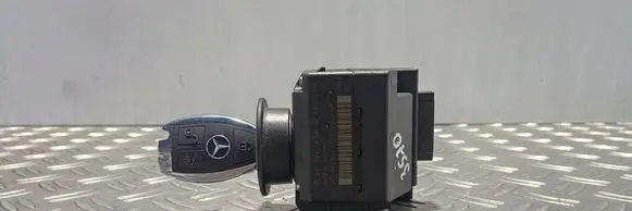 Mercedes-Benz E W211 Ignition lock 2115451408 33002209 0004925010206192