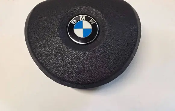 Steering wheel airbag