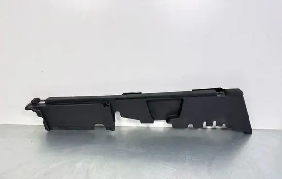 Audi Q7 4M Trunk/boot lower side trim panel 4M0863527F