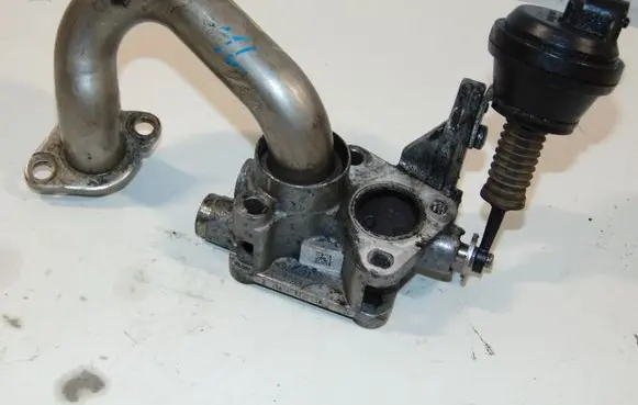 Mercedes-Benz ML W164 EGR valve A6421401263 A6421401008 A6421403408