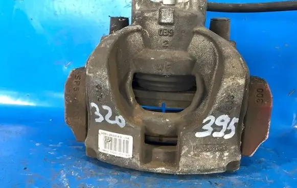 Ford Fusion II Front brake caliper DG9Z2B121A