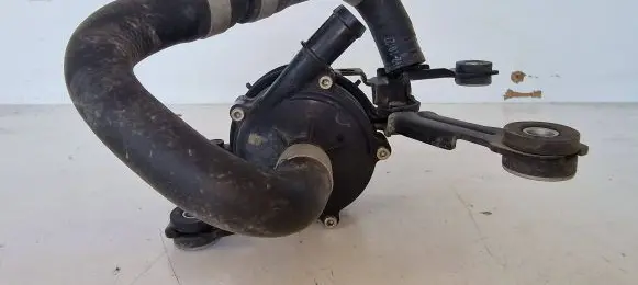 KIA Niro Water pump 375W5Q4000