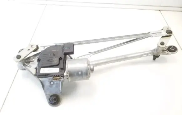 Tesla Model 3 Front wiper linkage and motor 107672500F