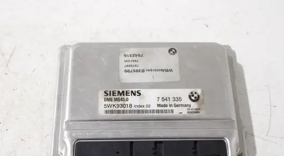BMW 5 E60 E61 Engine control unit/module 7541335