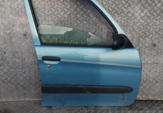 Citroen Xsara Picasso Front door