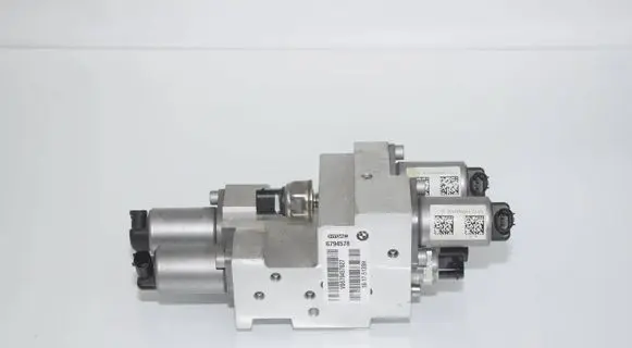BMW X6M F86 Active stabilizer control/valve assembly 6794578 37206794578