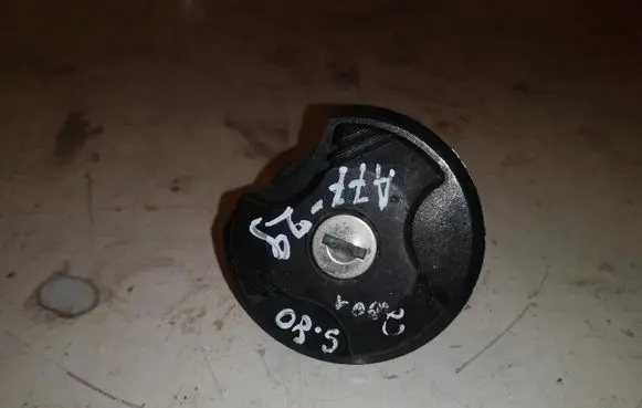 Volvo S80 Fuel tank cap lock 