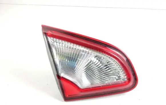 Nissan Qashqai+2 Tailgate rear/tail lights 89503189 B26555BR01A