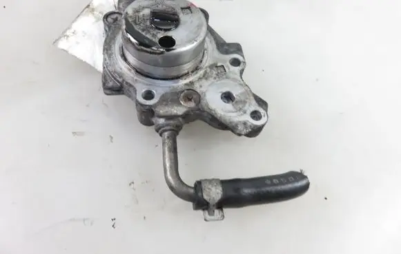 Subaru Legacy Vacuum pump 