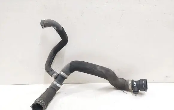 Audi A6 S6 C6 4F Engine coolant pipe/hose 4F0121048