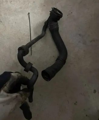 Volkswagen Scirocco Engine coolant pipe/hose 5N0122291 PA66GF30
