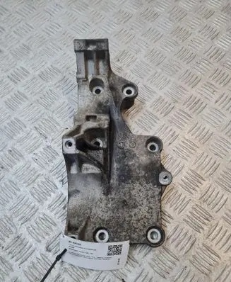 Volkswagen Touran I Generator/alternator bracket 03G903143A