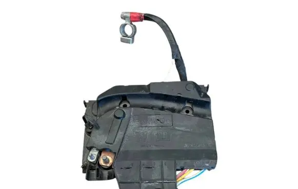 Ford Focus Positive cable (battery) av6t14a067bc