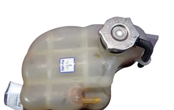Fiat Freemont Coolant expansion tank/reservoir 68105172AC