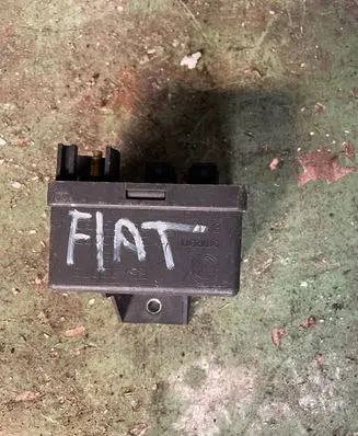 Fiat 500 Glow plug pre-heat relay 55193073