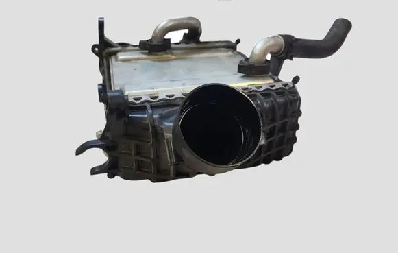 Mercedes-Benz E W213 Intercooler radiator A6540104902 421F205J1H