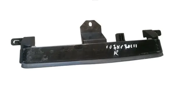 Volvo XC70 Third/center stoplight 30678549 16511100