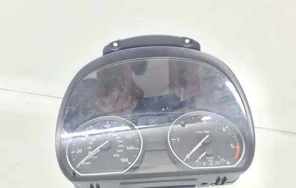 BMW 1 E81 E87 Speedometer (instrument cluster) 9187049 1024985