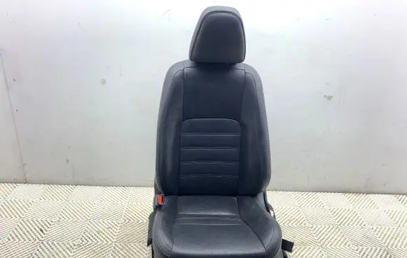 Lexus IS III XE30 Front driver seat 