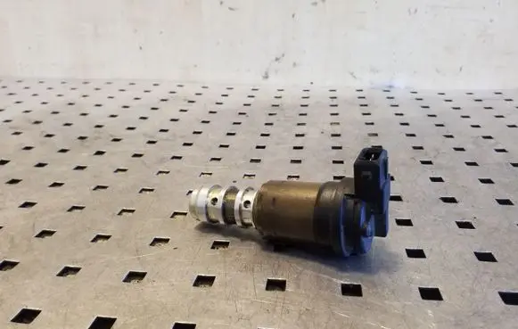 BMW X5 E53 Camshaft vanos timing valve 11361707323 1707323