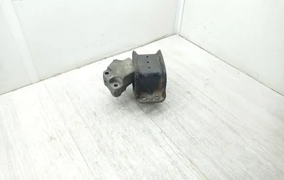 Citroen C4 I Engine mount bracket 9645830480