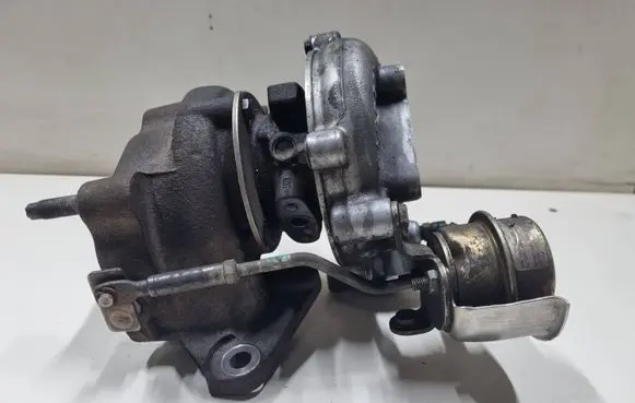 Nissan Almera Tino Turbo 144114U100 C11549 5NEA571465