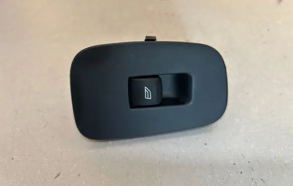 Volvo XC60 Electric window control switch 31433408