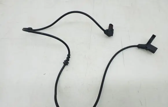 Mercedes-Benz C W204 Brake pads wear sensor A2045408605