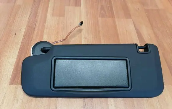 Sun visor