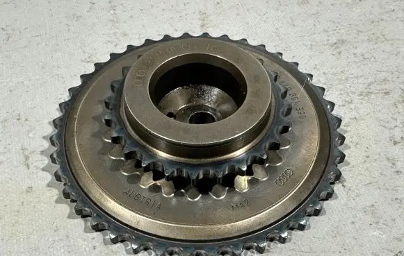Audi A8 S8 D4 4H Timing chain sprocket 06E109077E 06E109220A 079109180C