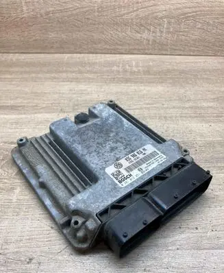 Volkswagen Touran I Engine control unit/module ECU 03G906016HK 0281012251
