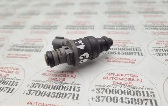 Audi A3 S3 8P Fuel injector 06A906031BT