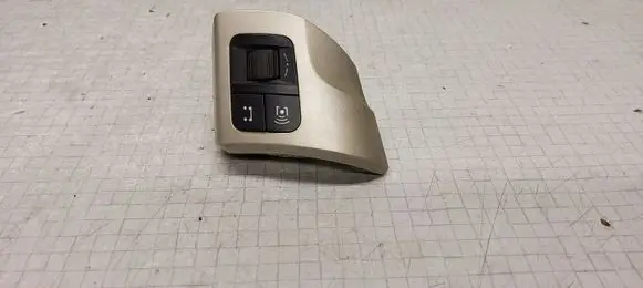 Opel Zafira B Steering wheel buttons/switches 13126750