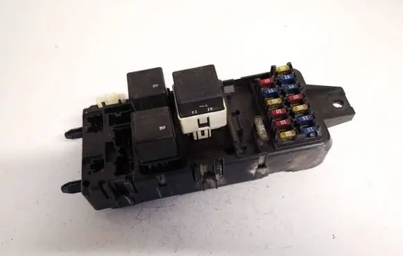 Volvo S40, V40 Fuse box set mb953383