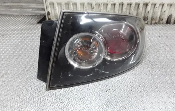Mazda 3 I Rear/tail lights