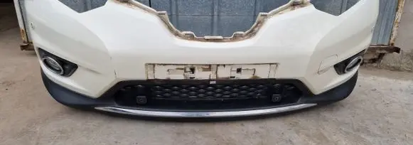 Nissan X-Trail T32 Front bumper